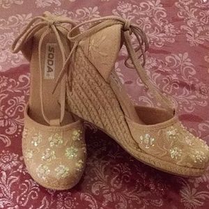 Soda Wedge Shoes Size 7